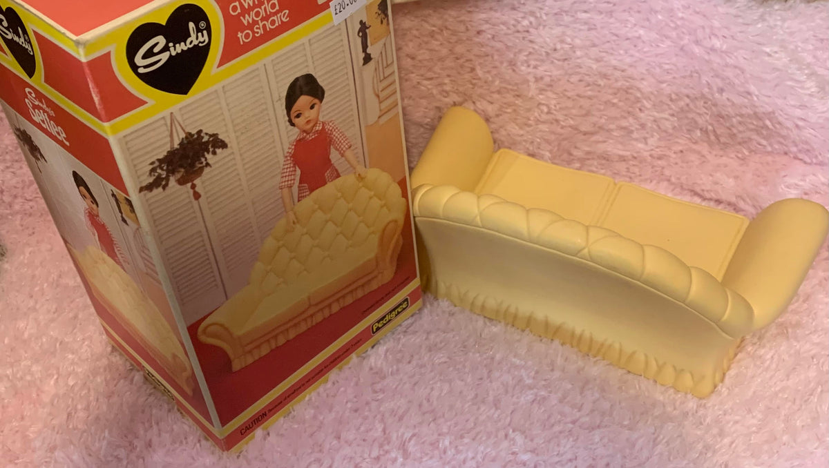 1980 s Pedigree Sindy s Boxed Settee