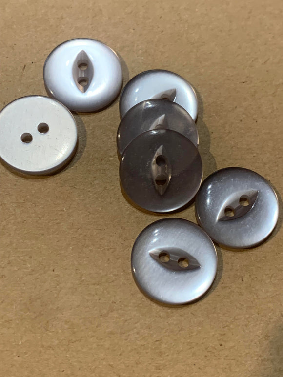 Vintage Fish Eye Nude 2 Hole Flat Plastic Buttons -(6 x 16mm)