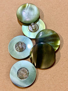 Vintage  Green plastic Shank "Mottled Effect" Buttons ( 6 x 22mm)