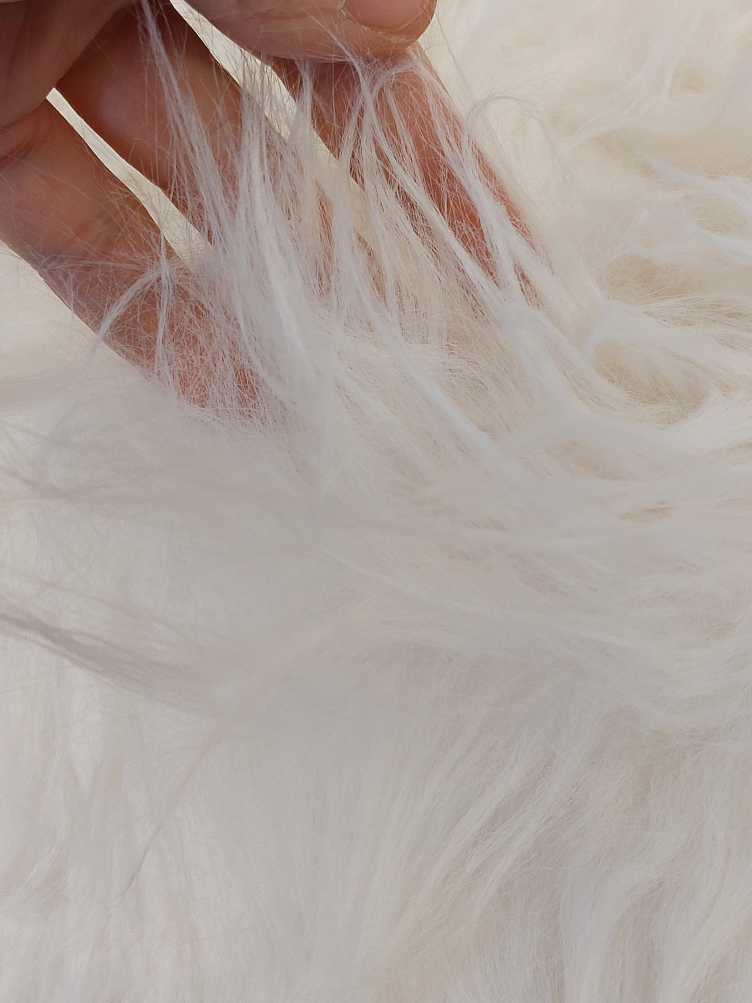 Plush/Faux Fur Remnant - Mink White Shaggy Pile – Alice's Bear Shop