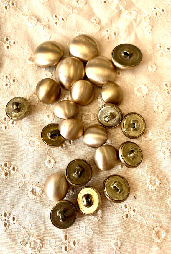 Vintage Brass Coloured Shiny Shank Metal Buttons 5x 20mm & 17x15mm